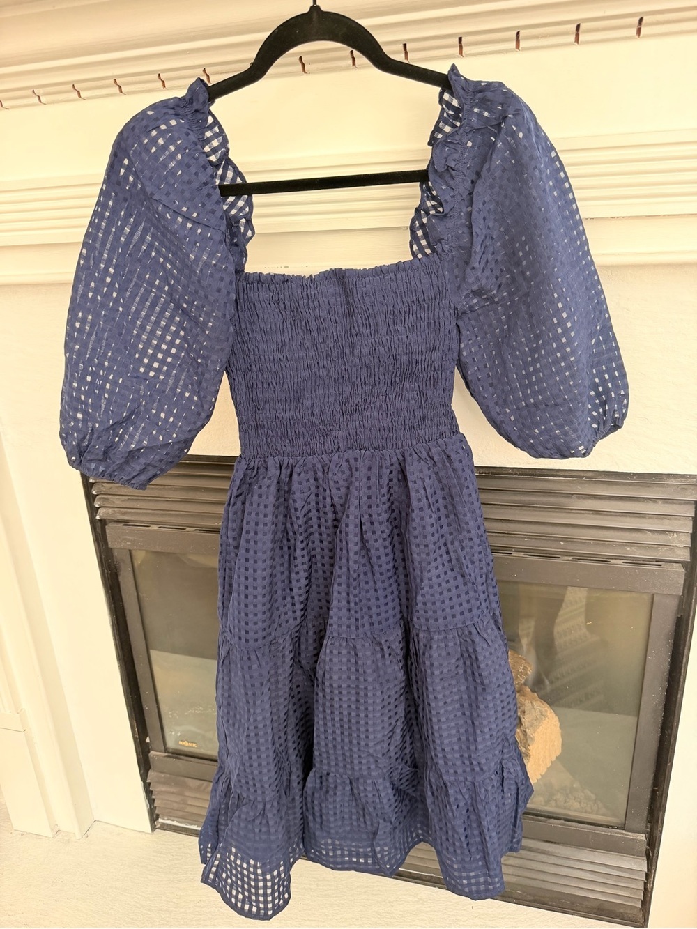 Forever 21 Navy Blue Puff-Sleeve Smocked Midi Dress